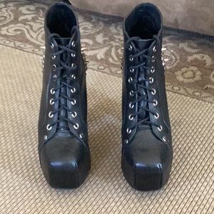 Like new Jeffrey Campbell Lita Boots